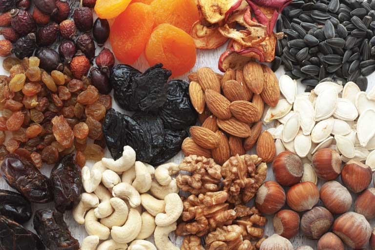 Nüsse und Trockenfrüchte